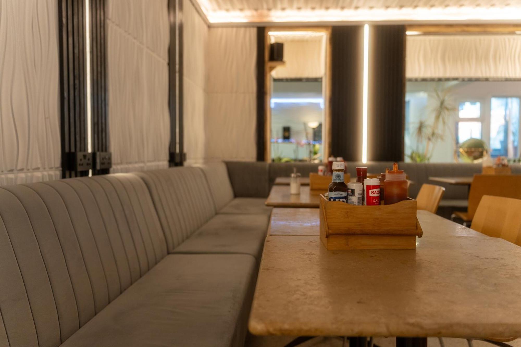 Wembley Abbey Point Hotel מראה חיצוני תמונה