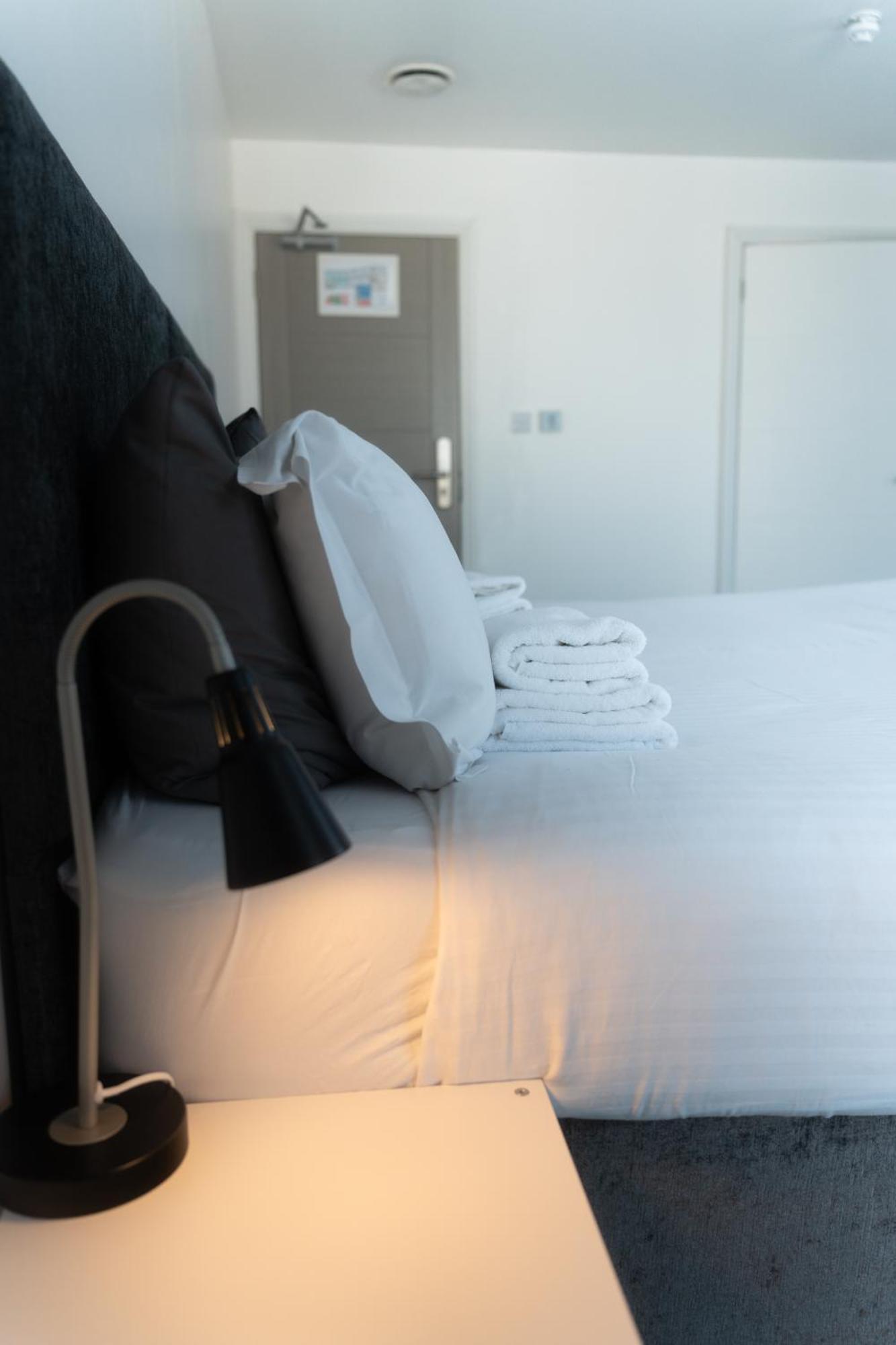 Wembley Abbey Point Hotel מראה חיצוני תמונה