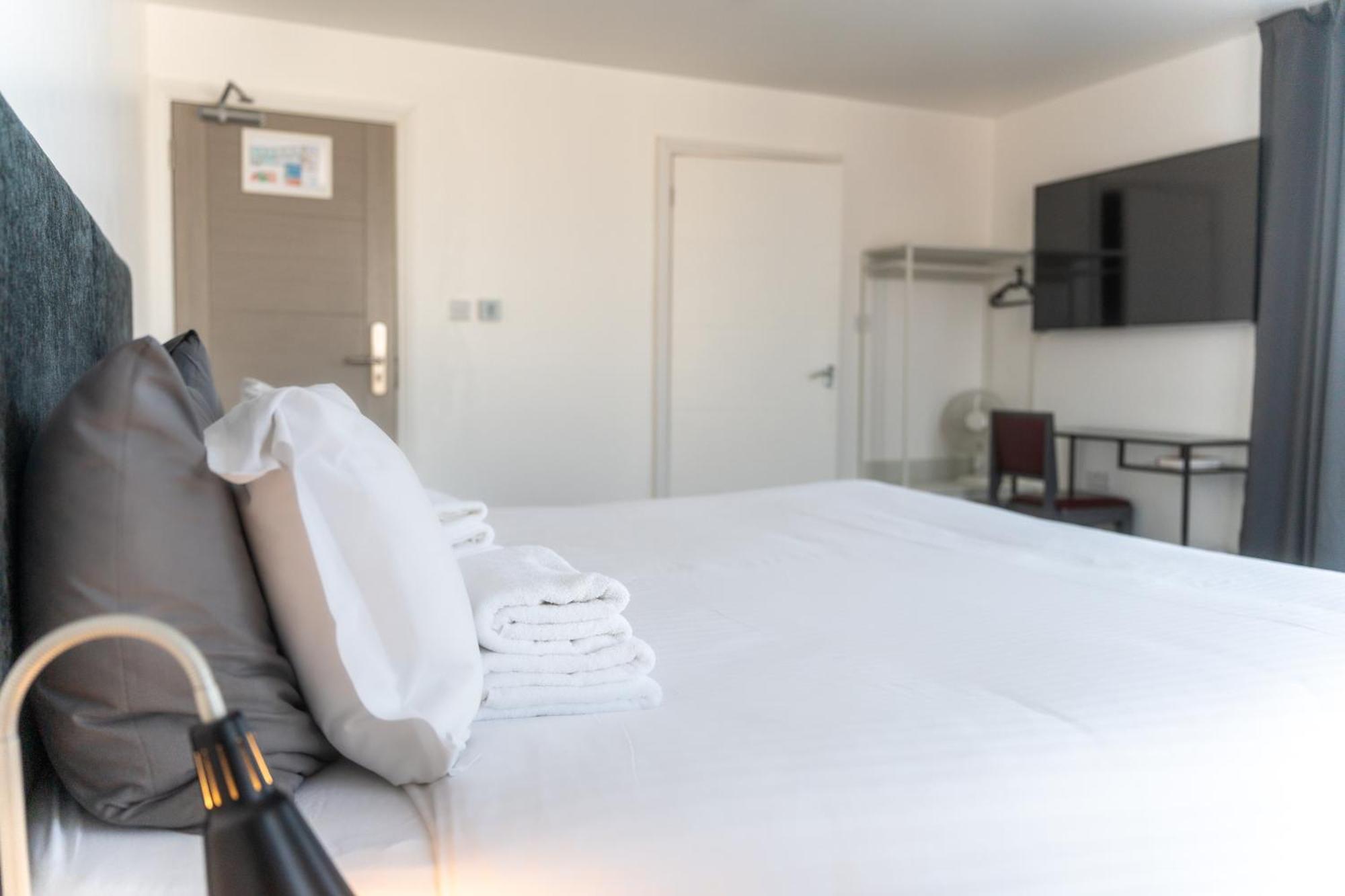 Wembley Abbey Point Hotel מראה חיצוני תמונה